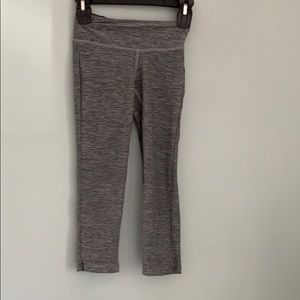 Soft Cropped Gray Leggings